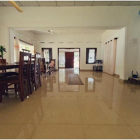 Sri Nimali Guesthouse Хіккадува Екстер'єр фото