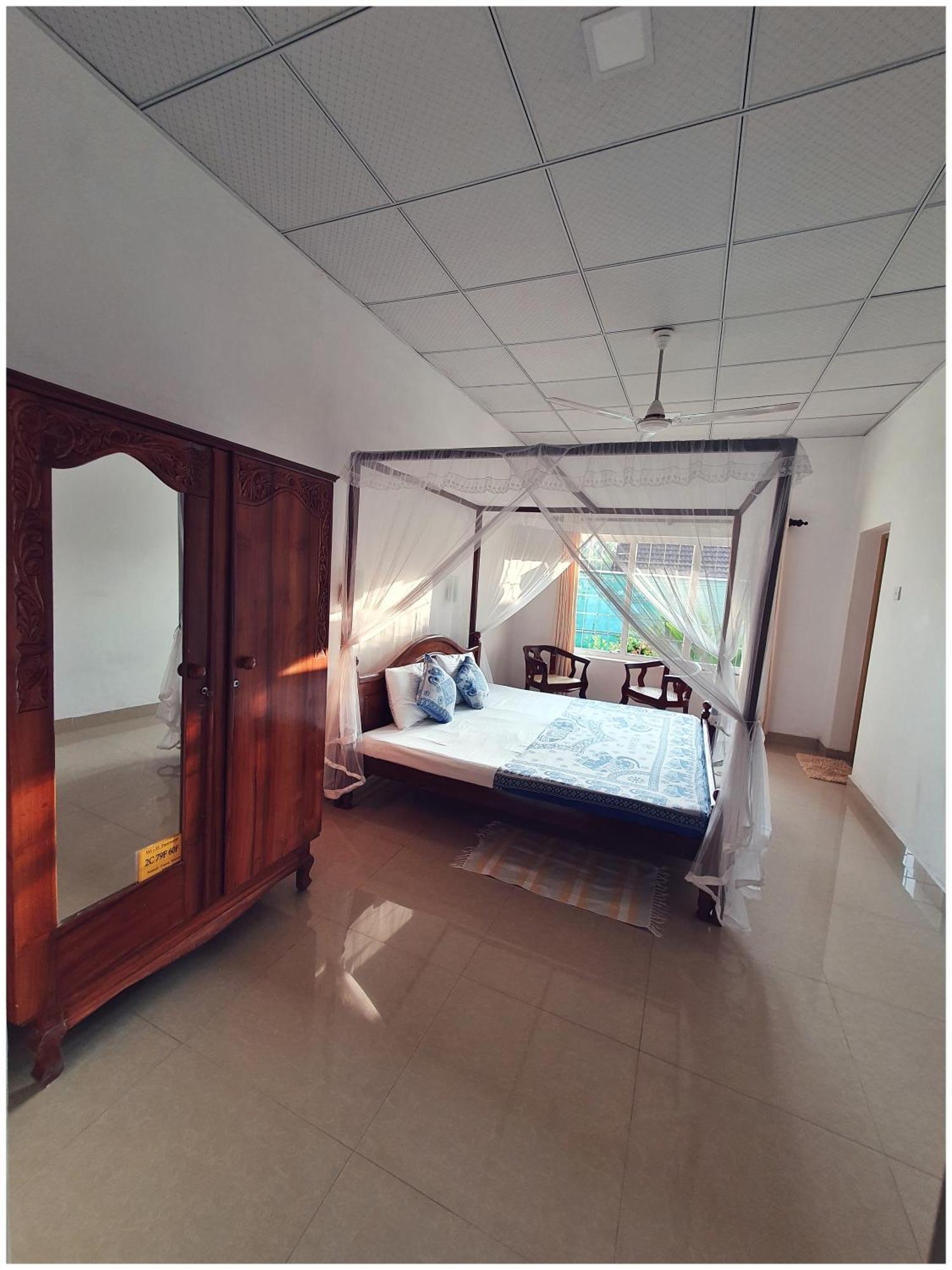 Sri Nimali Guesthouse Хіккадува Екстер'єр фото